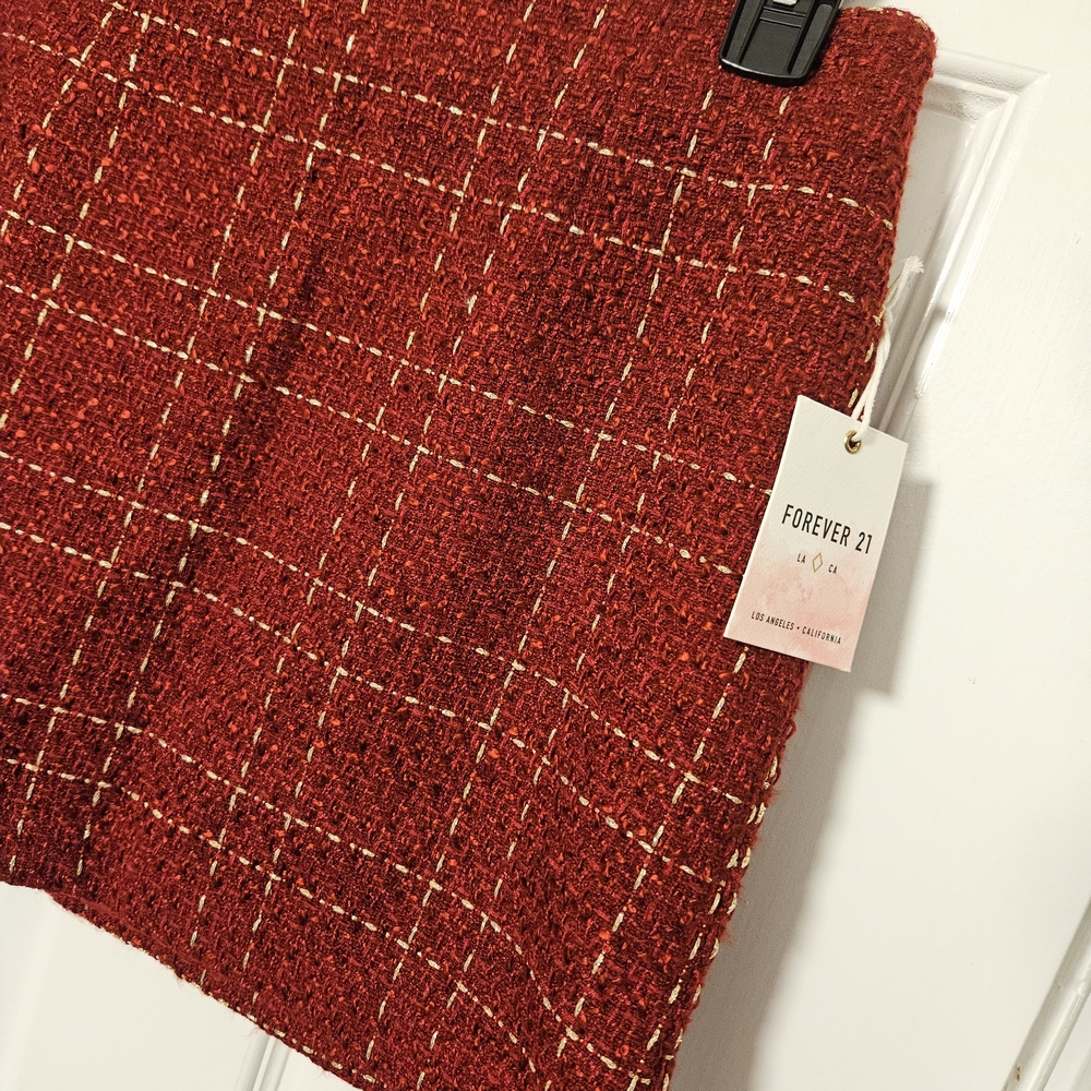 NWT Forever 21 Red Tweed Mini Skirt - Picture 3 of 5
